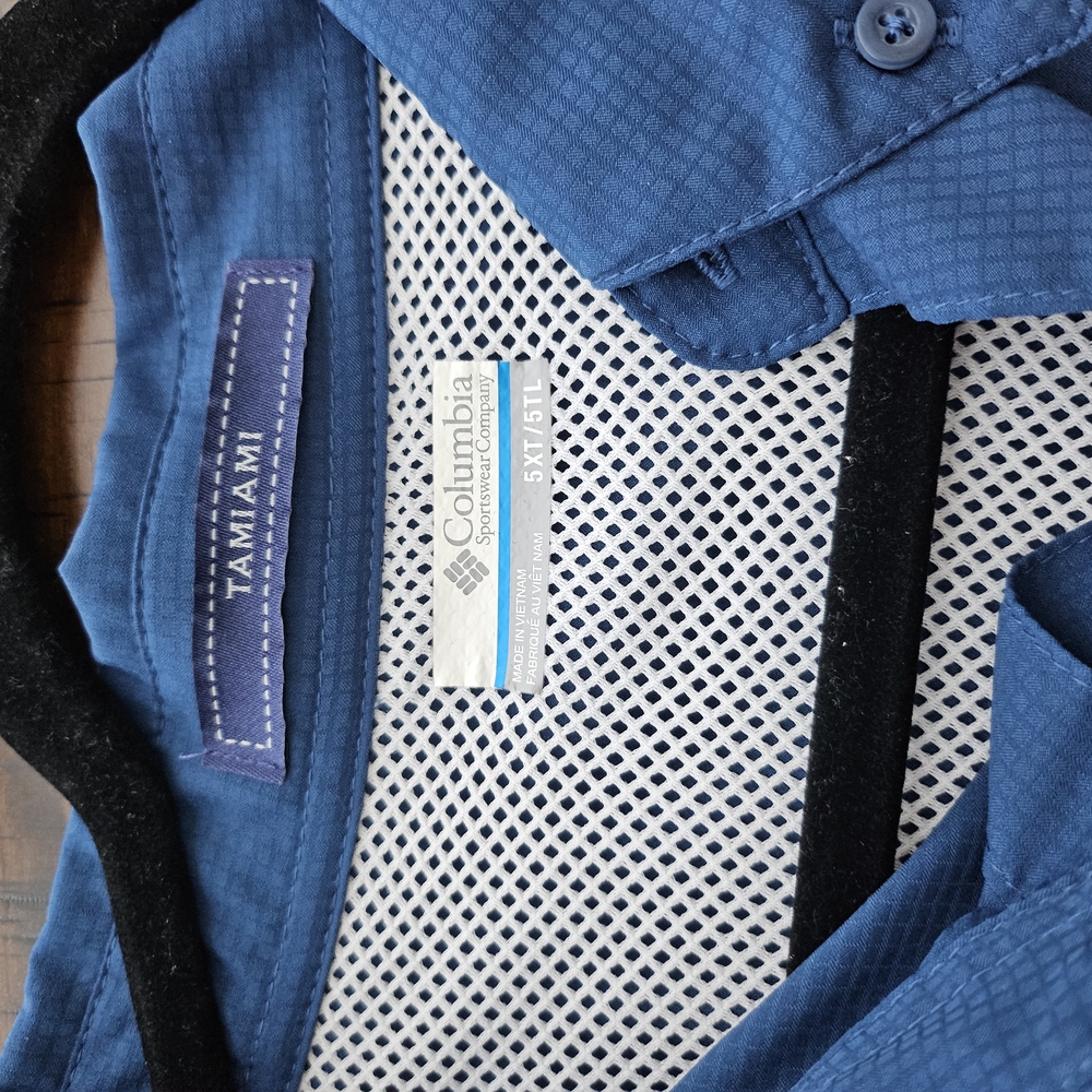Columbia Blue Fishing Shirt with Technical Fabric